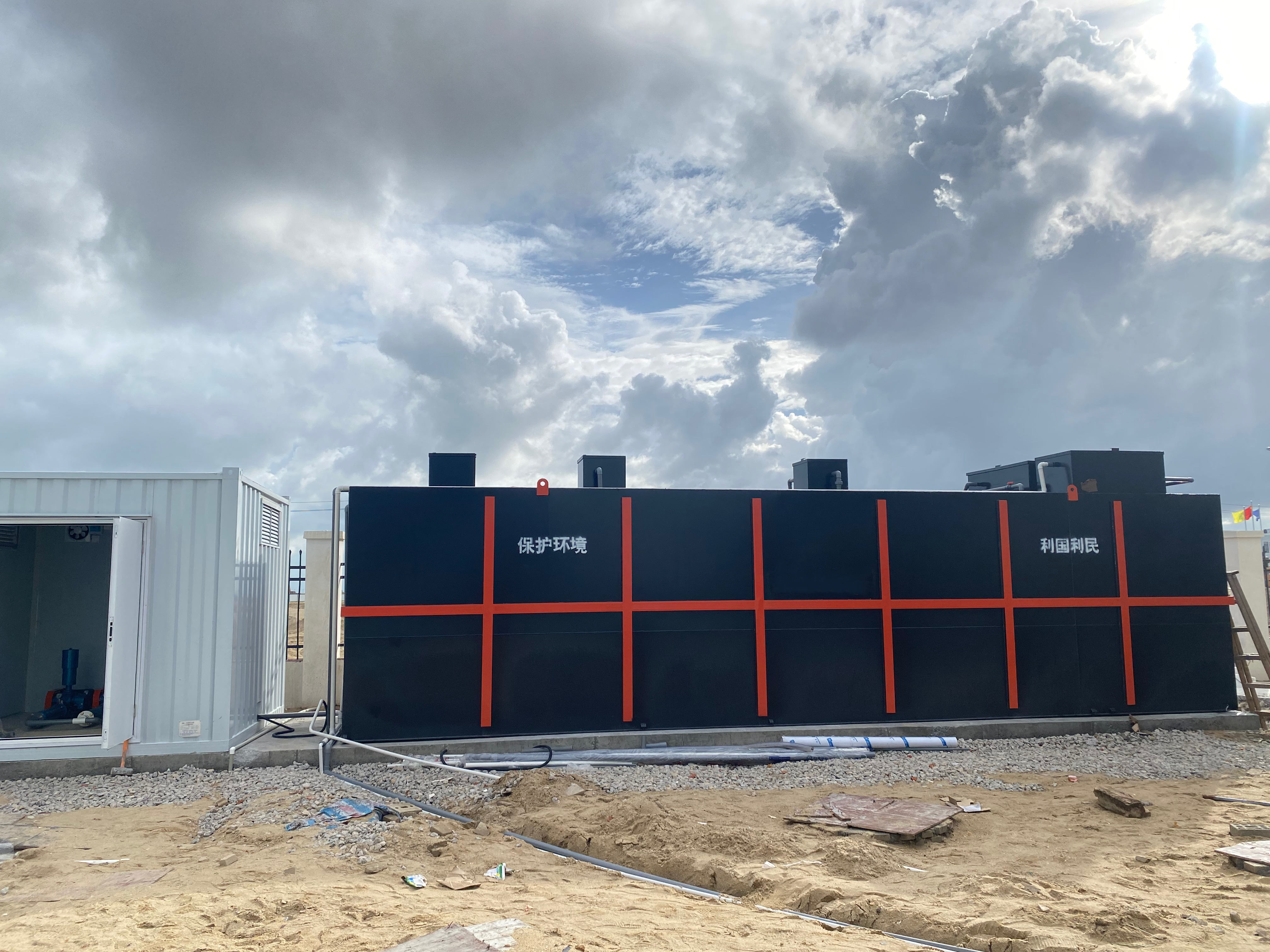 廈門生活污水處理設備安裝調試完成